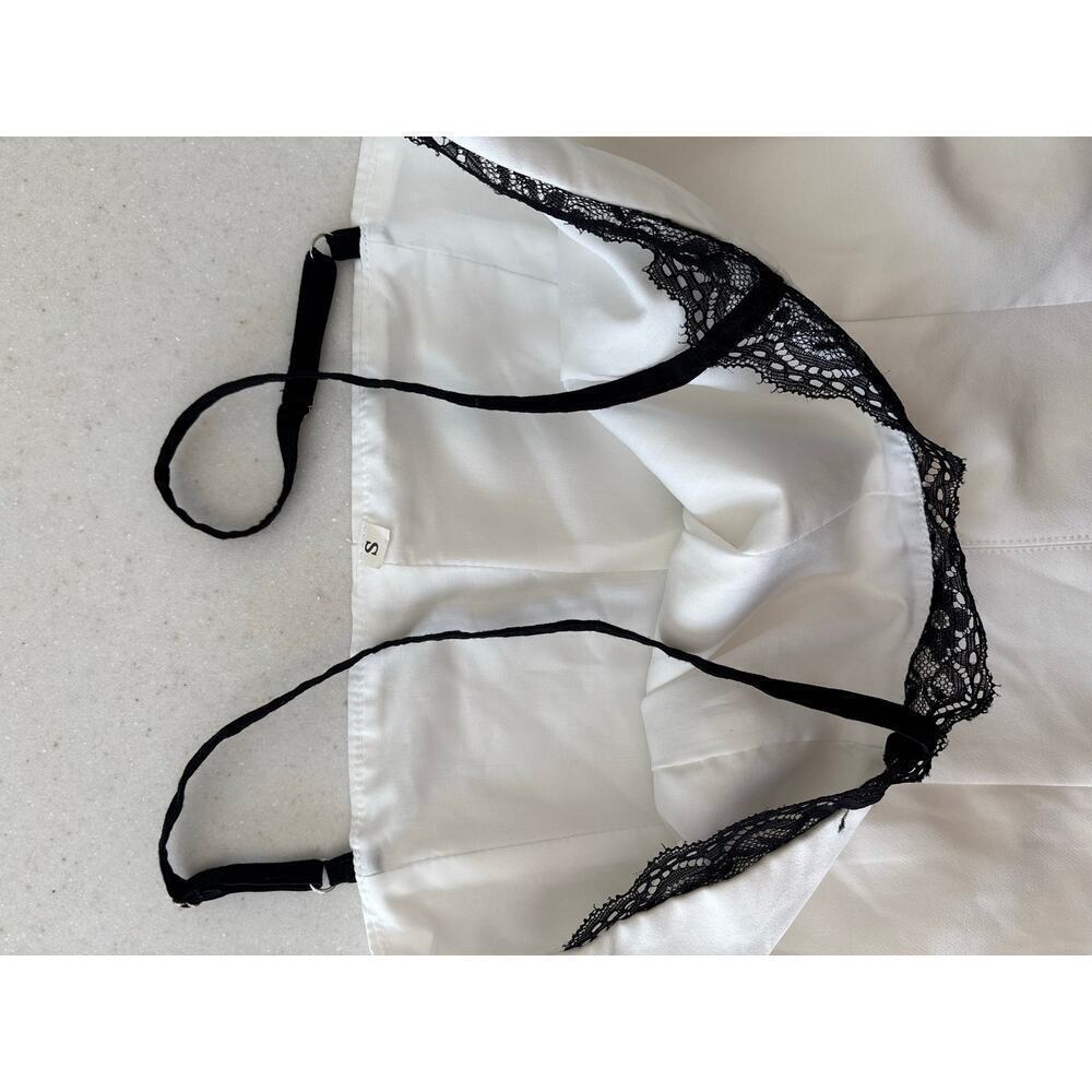 White Satin Lace Trim Cami Top Women’s
Adjustable Straps Y2K Minimalist - Picture 5 of 9